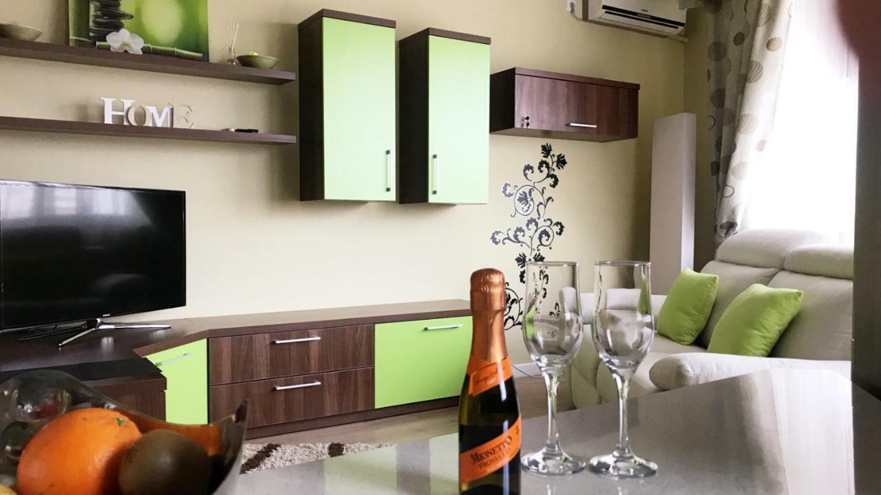 Zen Apartment Oradea - Free Parking Экстерьер фото