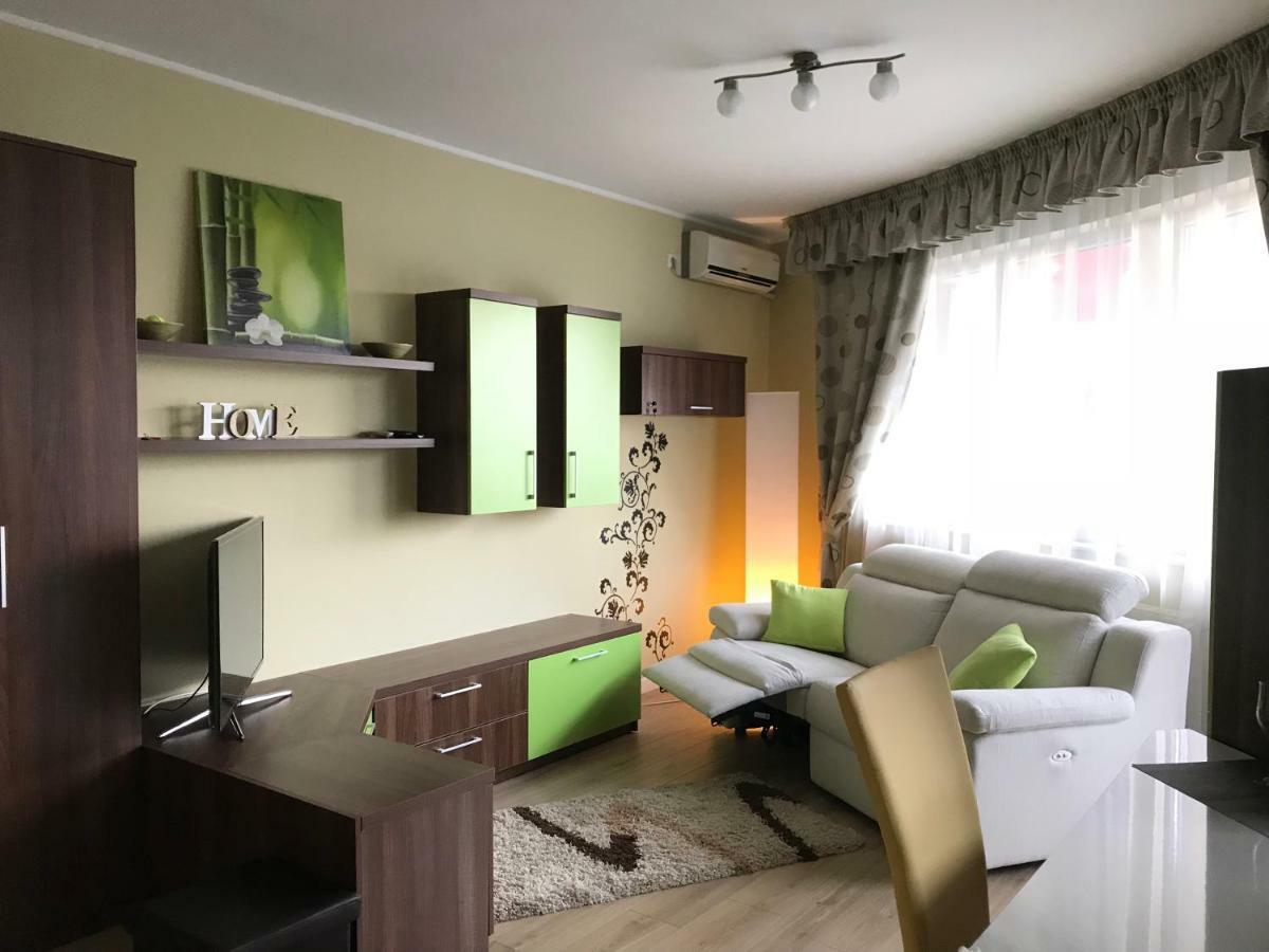 Zen Apartment Oradea - Free Parking Экстерьер фото